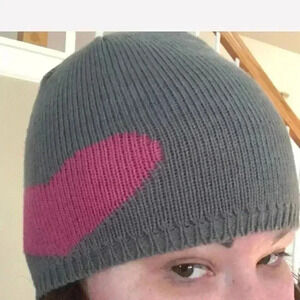 Beanie Winter women’s hat with heart